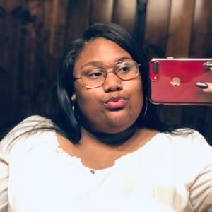 Meet your Posher, Alexus